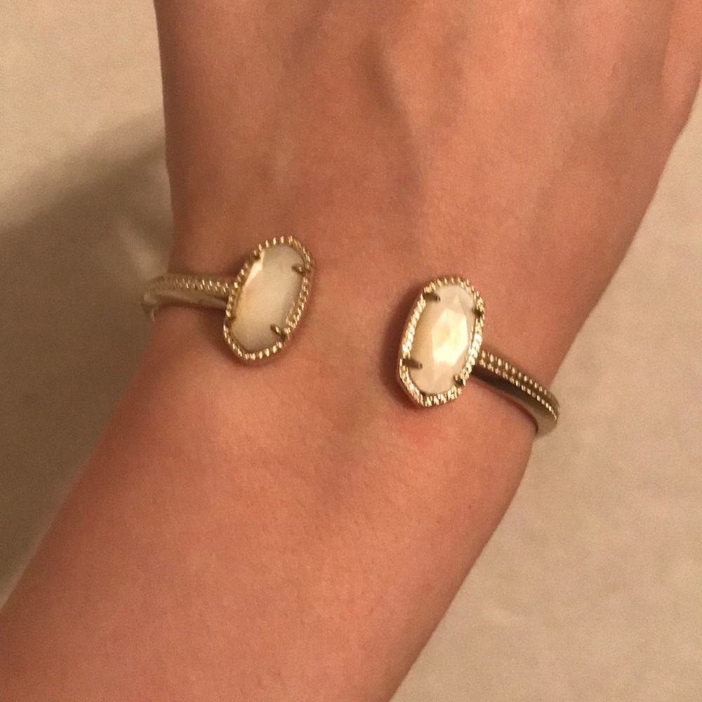 Kendra Scott gold bracelet